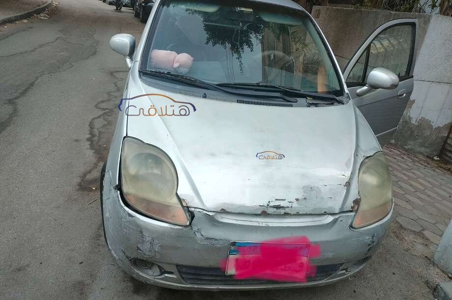 Spark Chevrolet فضي