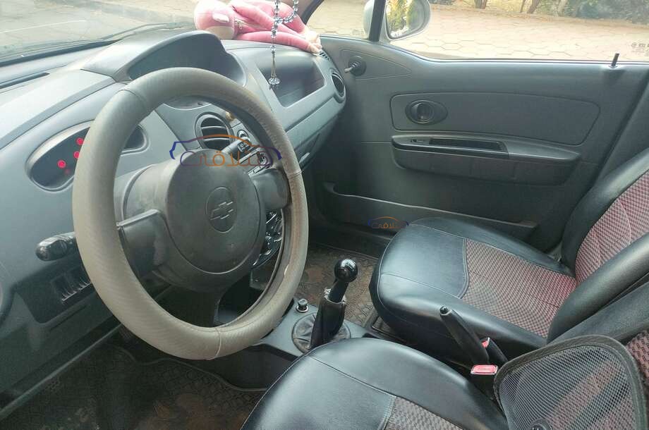 Spark Chevrolet فضي