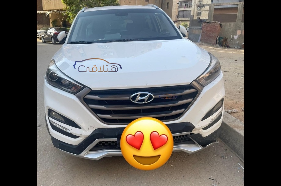 Tucson Hyundai أبيض