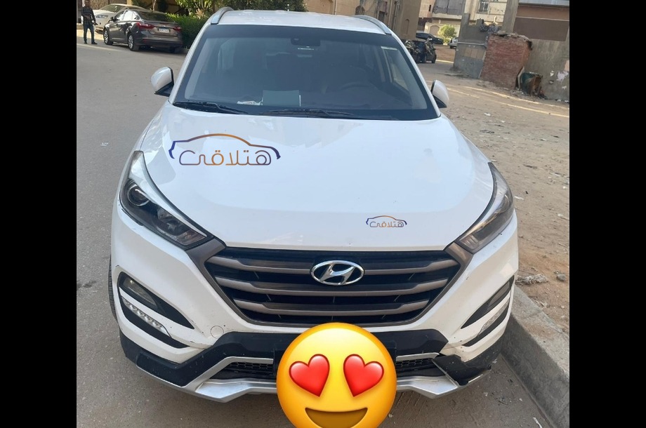 Tucson Hyundai أبيض