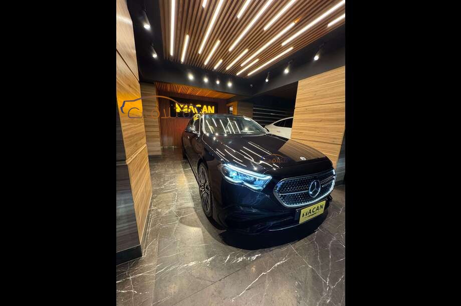 E 200 AMG Mercedes Black