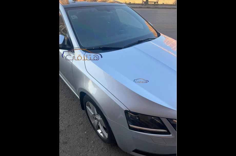 Octavia A7 Skoda فضي