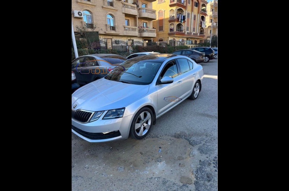 Octavia A7 Skoda فضي