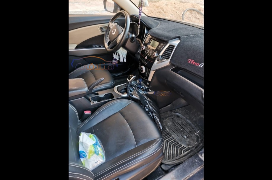 Tivoli Ssang Yong أزرق