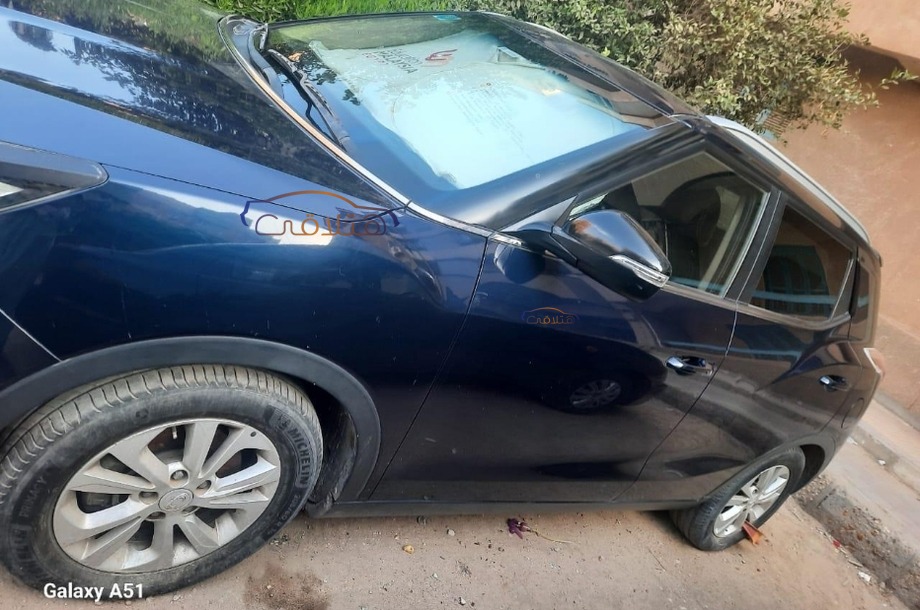 Tivoli Ssang Yong أزرق