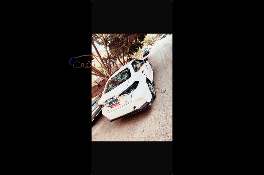 Corolla Toyota White