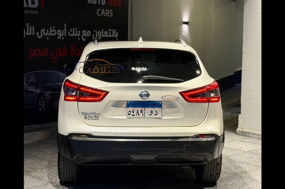 Qashqai Nissan أبيض