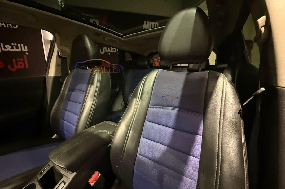 Qashqai Nissan أزرق