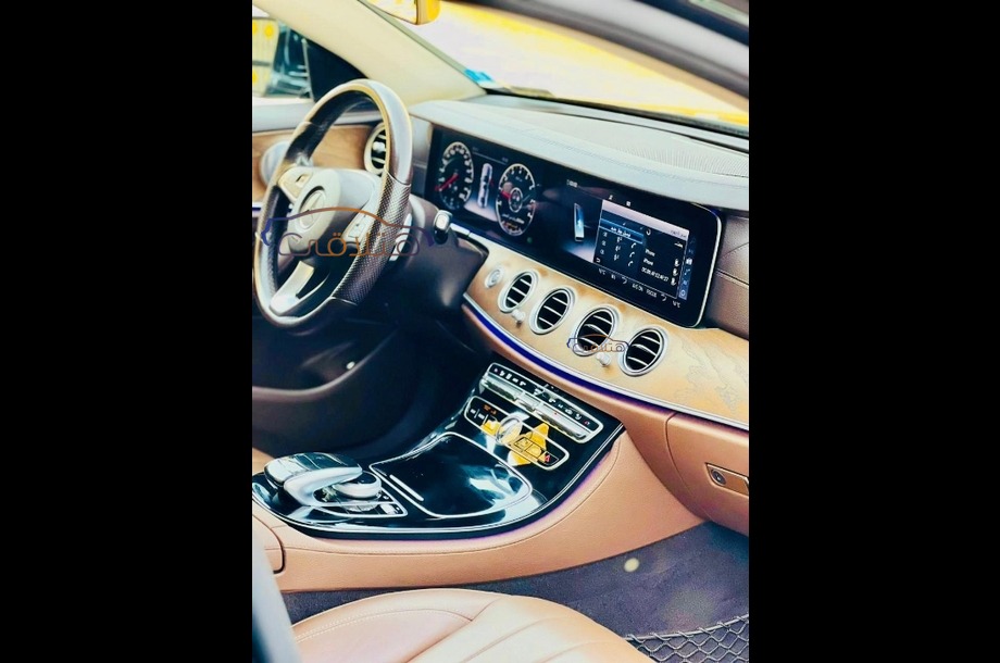 E 180 Mercedes Black