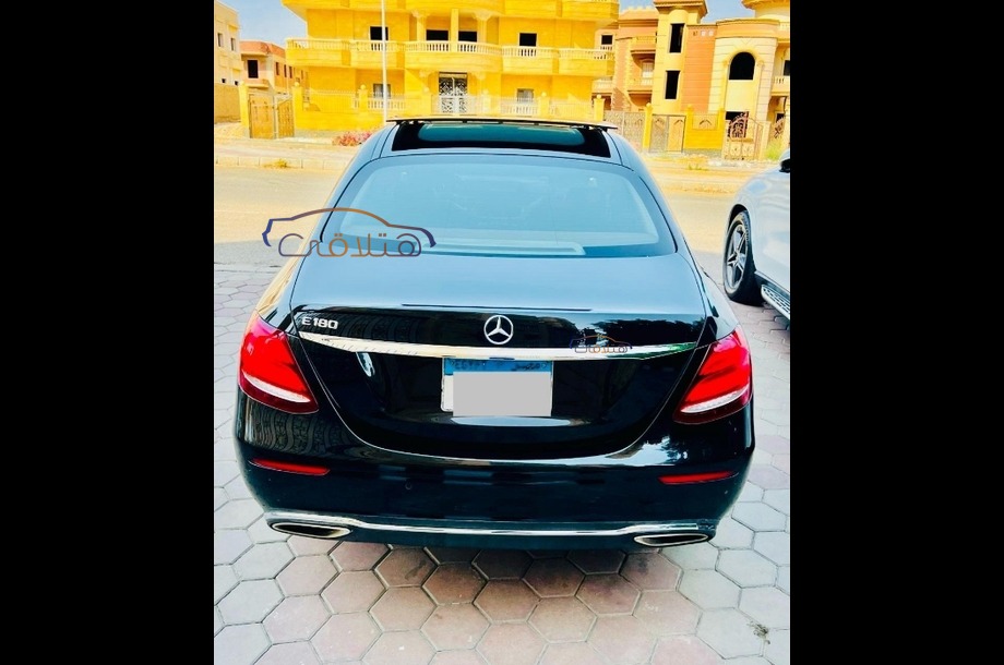 E 180 Mercedes Black