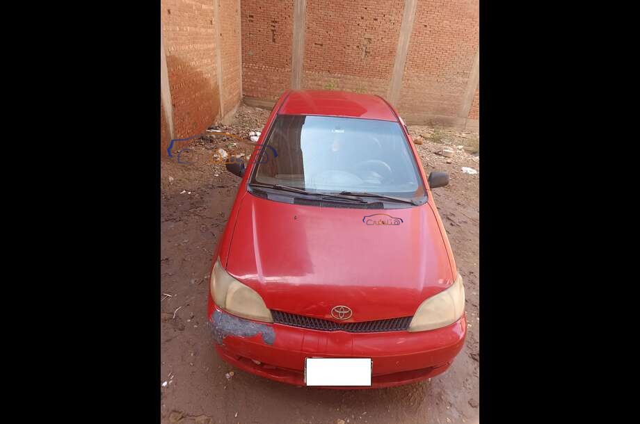 Echo Toyota احمر