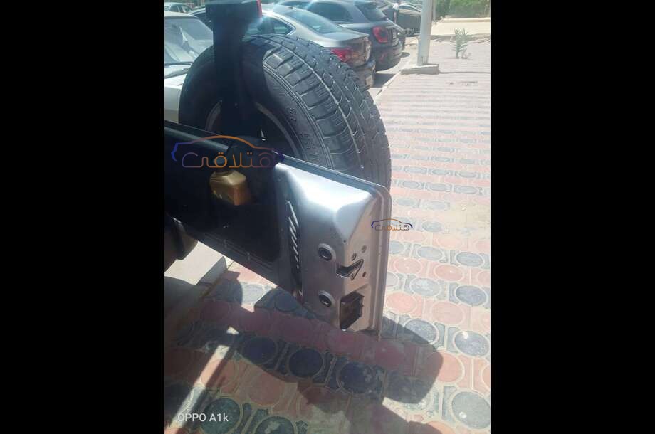 Wrangler Jeep فضي