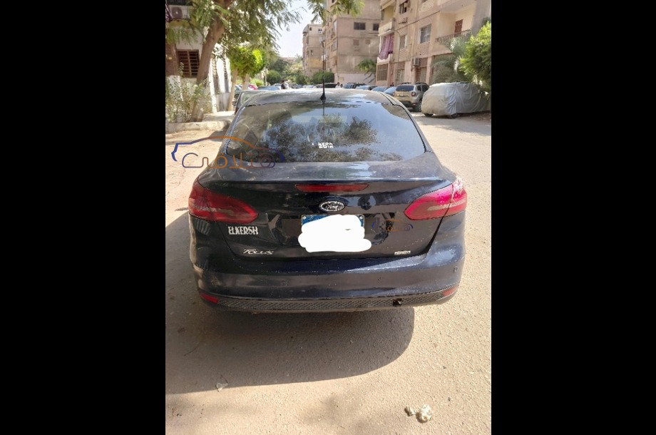 Focus Ford Dark blue