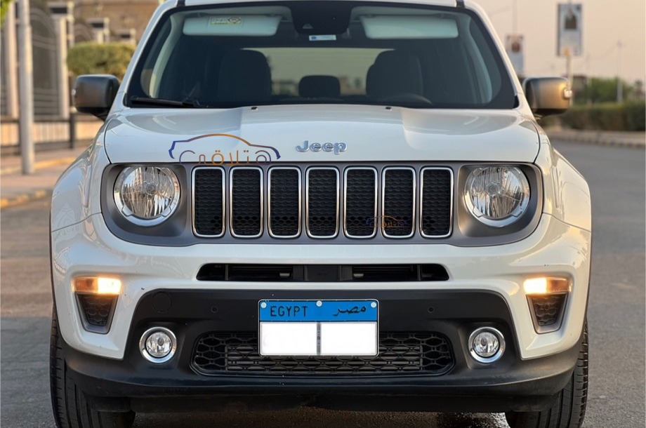 Renegade Jeep أبيض