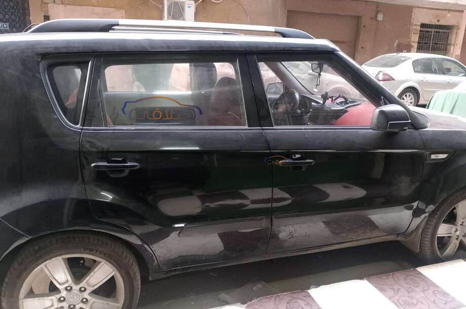 Soul Kia Black