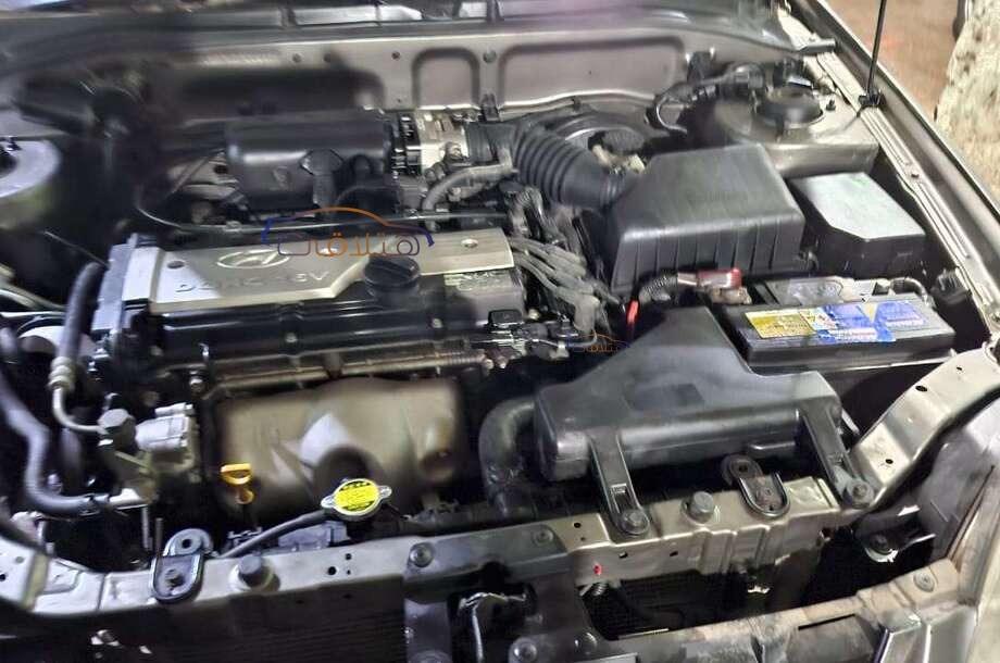 Verna Hyundai رمادي