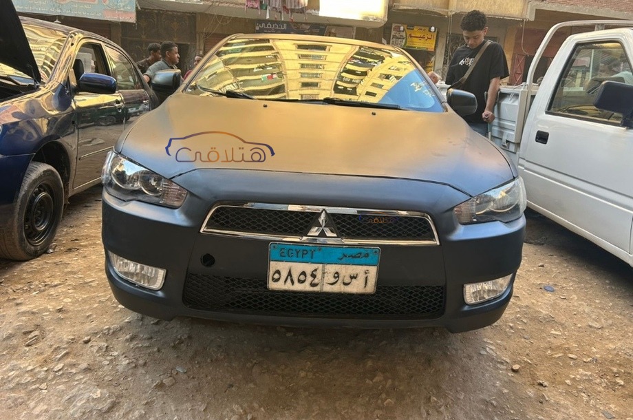 Lancer EX Shark Mitsubishi أسود