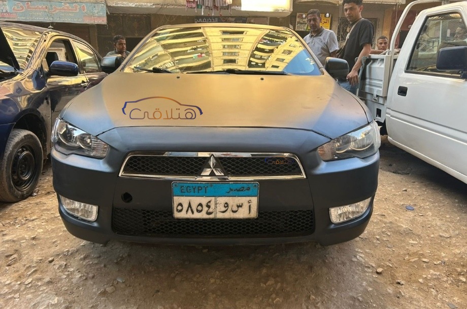 Lancer EX Shark Mitsubishi أسود