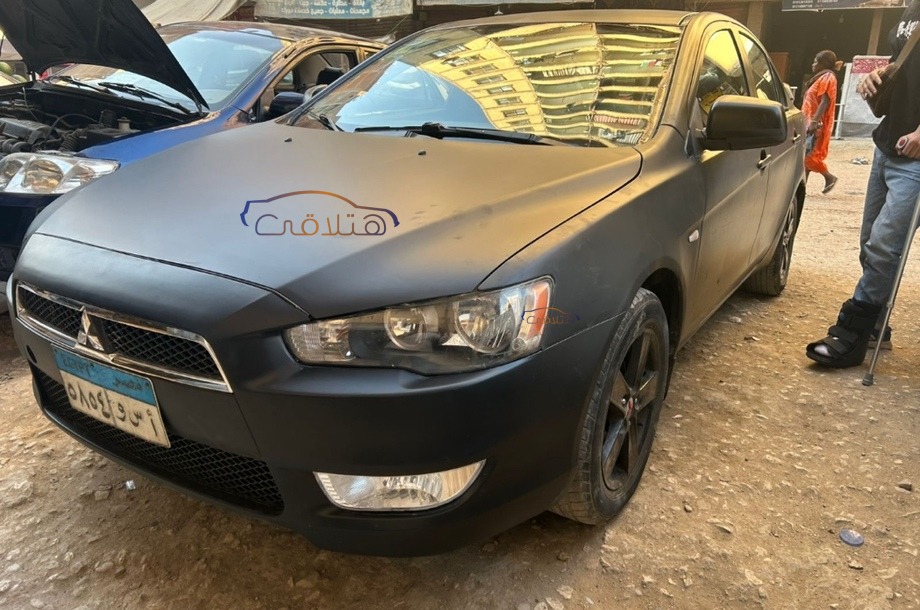 Lancer EX Shark Mitsubishi أسود