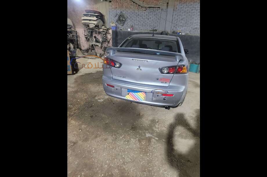 Lancer EX Shark Mitsubishi فضي