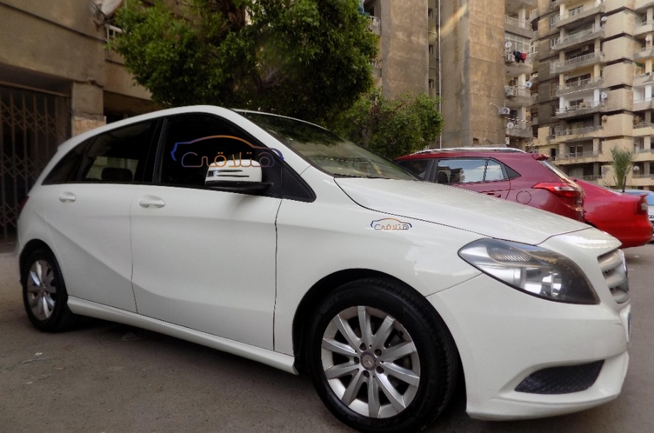 B 180 Mercedes أبيض