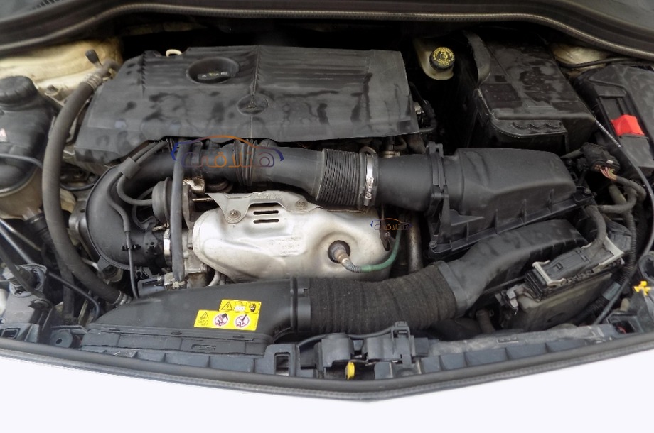 B 180 Mercedes أبيض