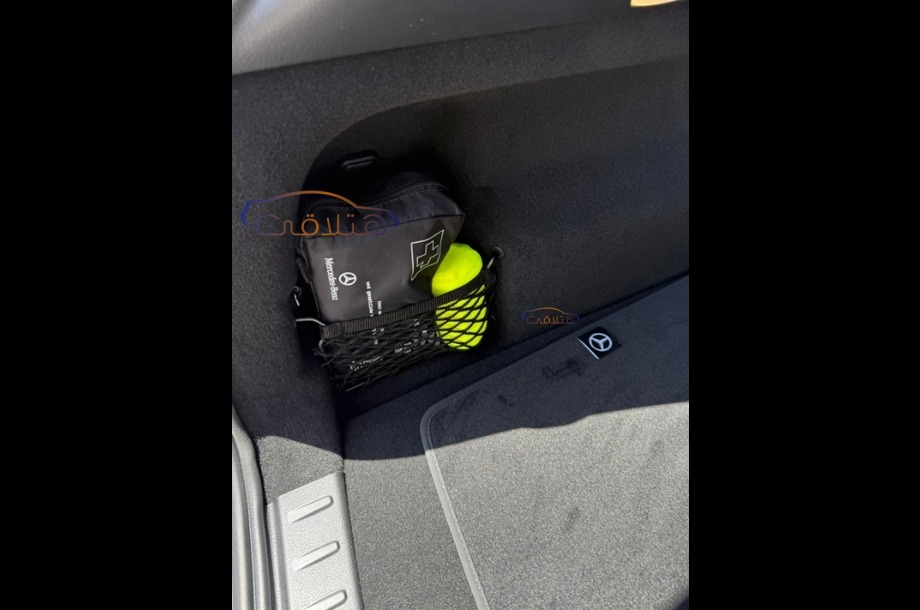 GLA 200 Mercedes Black