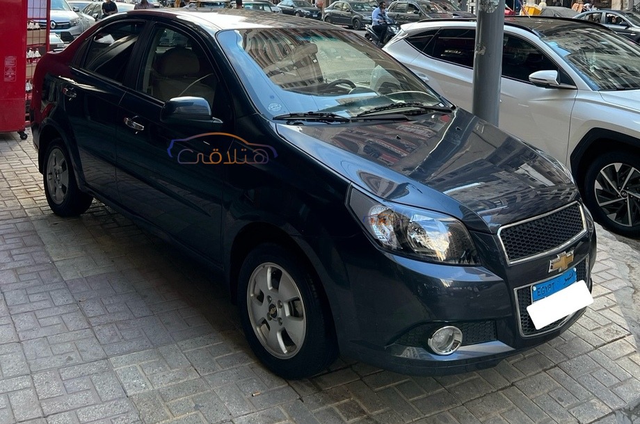 Aveo Chevrolet Dark blue