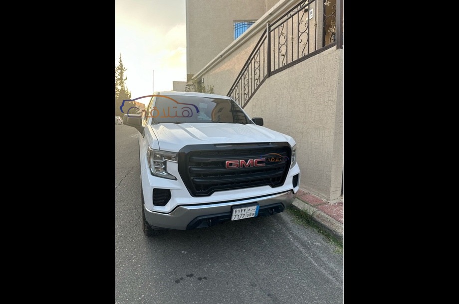 Sierra Gmc White