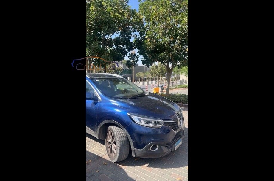 Kadjar Renault الأزرق الداكن