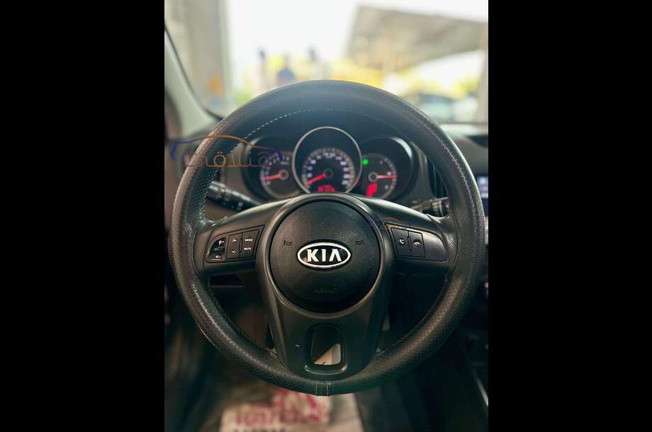 Cerato Kia فضي