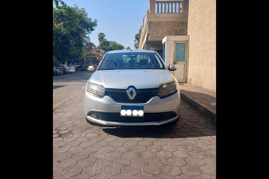 Logan Renault فضي