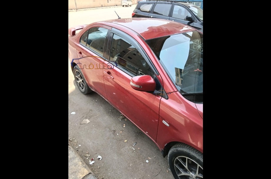 Lancer EX Shark Mitsubishi احمر