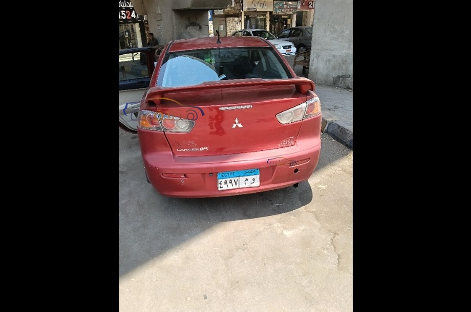 Lancer EX Shark Mitsubishi احمر