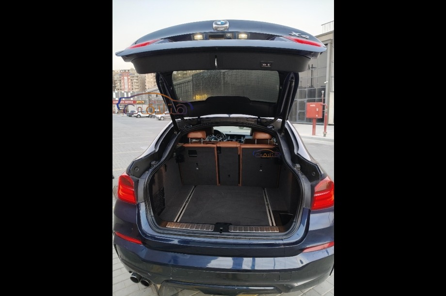 X4 BMW Dark blue