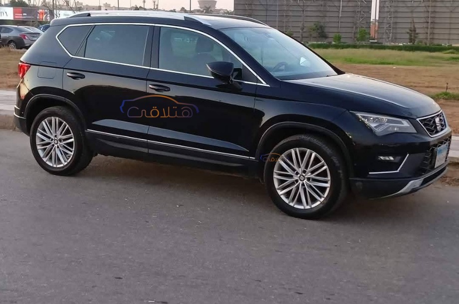 Ateca Seat أسود