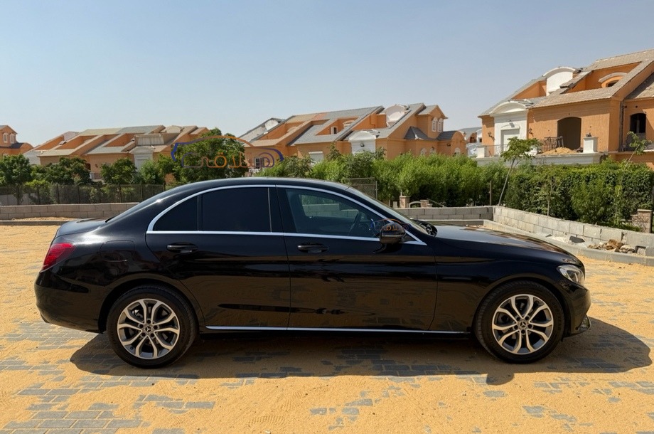 C 180 Mercedes Black