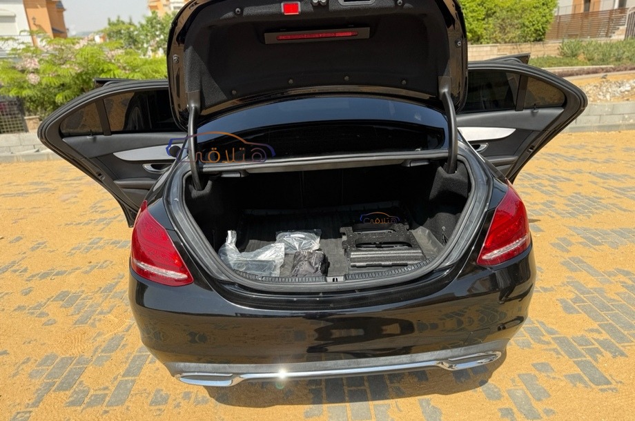 C 180 Mercedes Black