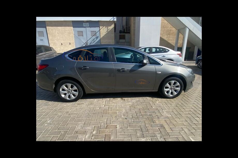 Astra Opel فيراني