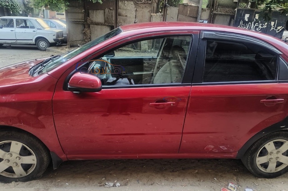 Aveo Chevrolet Dark red