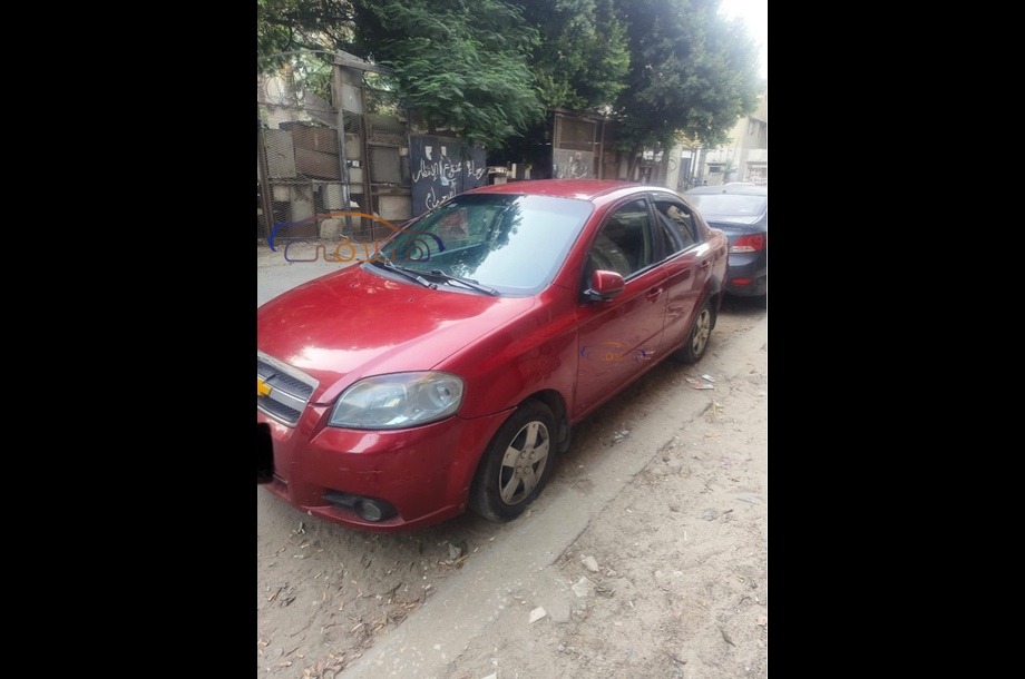 Aveo Chevrolet Dark red