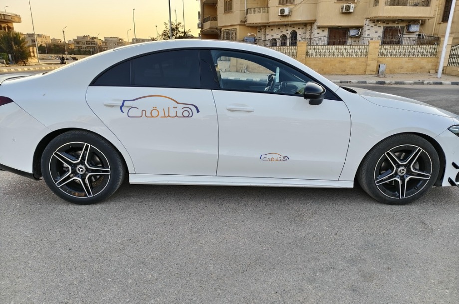 CLA 200 Mercedes أبيض