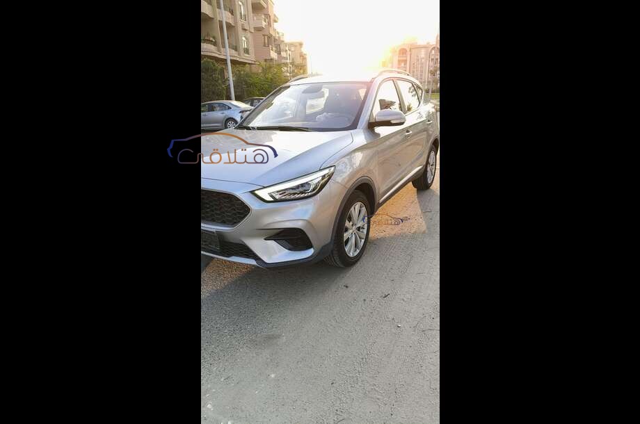 ZS MG فضي