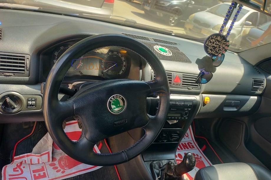 Octavia A4 Skoda أزرق