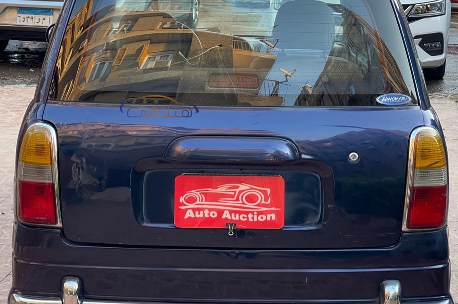 Mira Daihatsu الأزرق الداكن