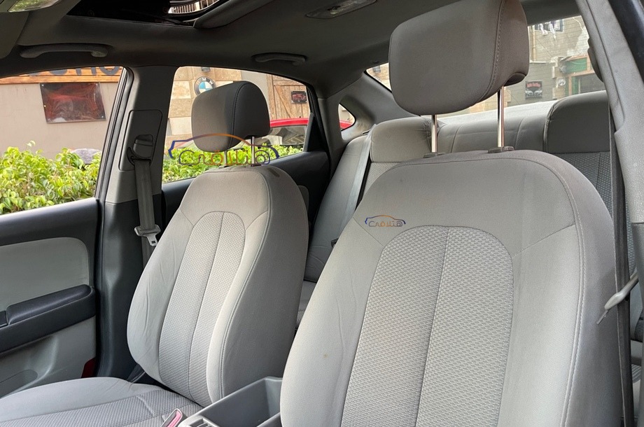 Elantra Hyundai Gray