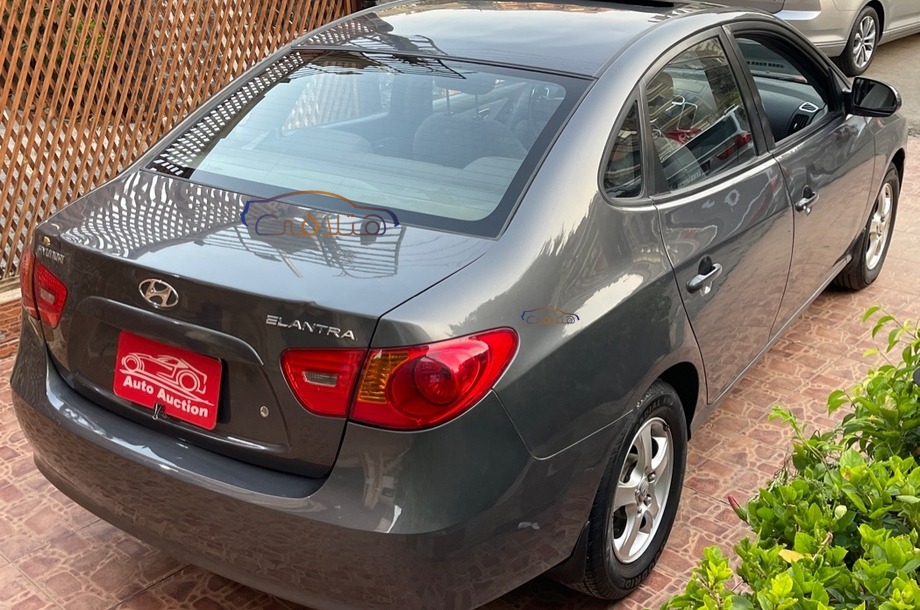 Elantra Hyundai Gray