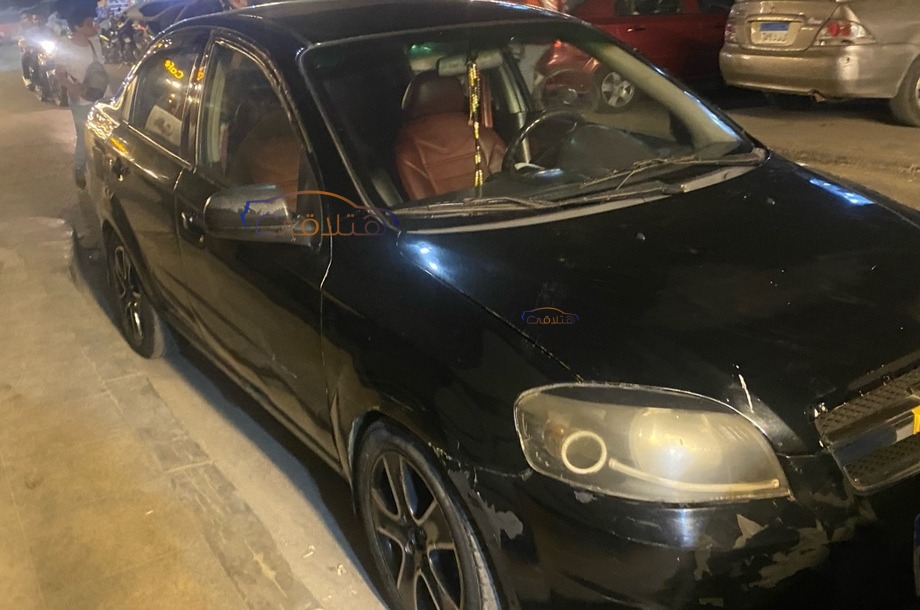 Aveo Chevrolet أسود
