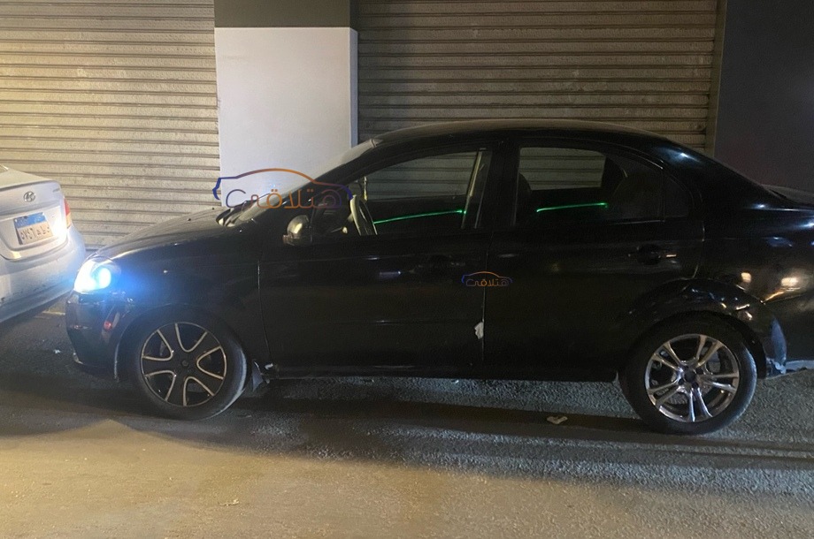 Aveo Chevrolet أسود