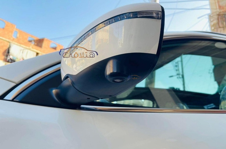 Qashqai Nissan أبيض